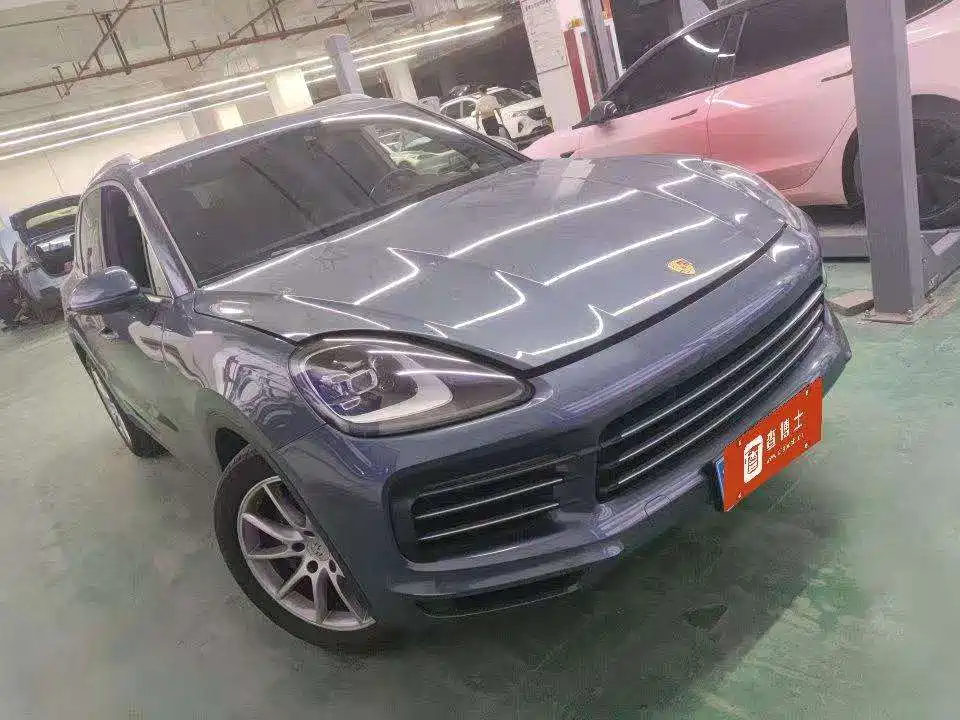 Porsche Cayenne — миниатюра 2