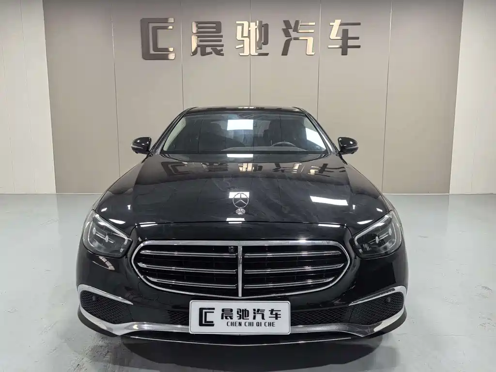 Mercedes-Benz E-Class — миниатюра 2