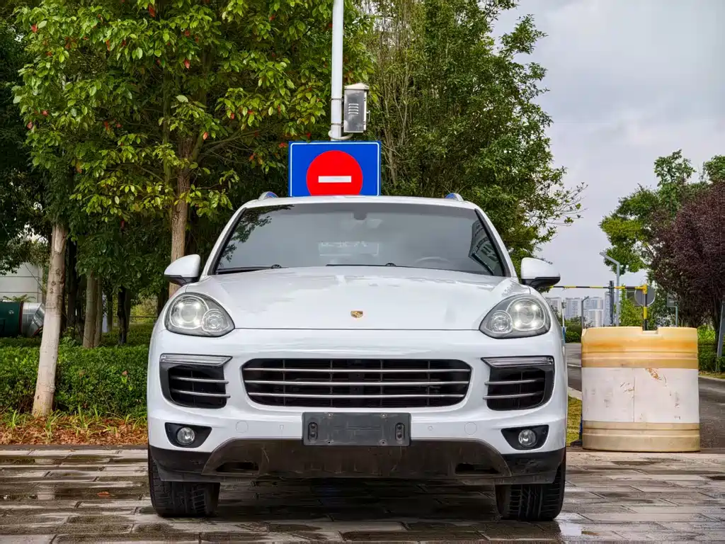 Porsche Cayenne — миниатюра 2