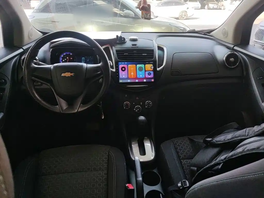 Chevrolet Trax — миниатюра 10