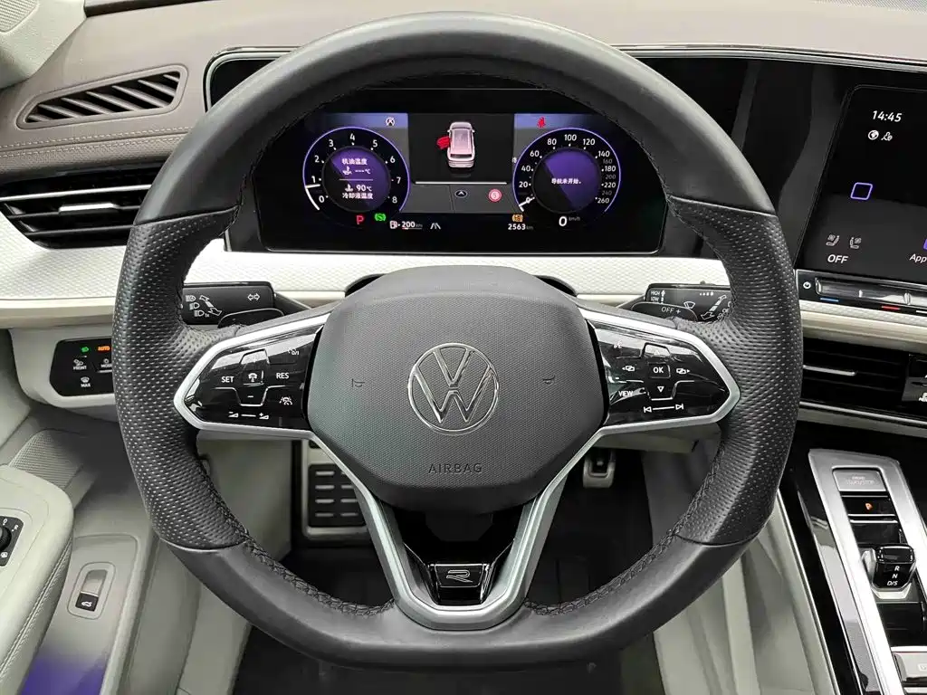 Volkswagen Tavendor 2023 380TSI R-Line