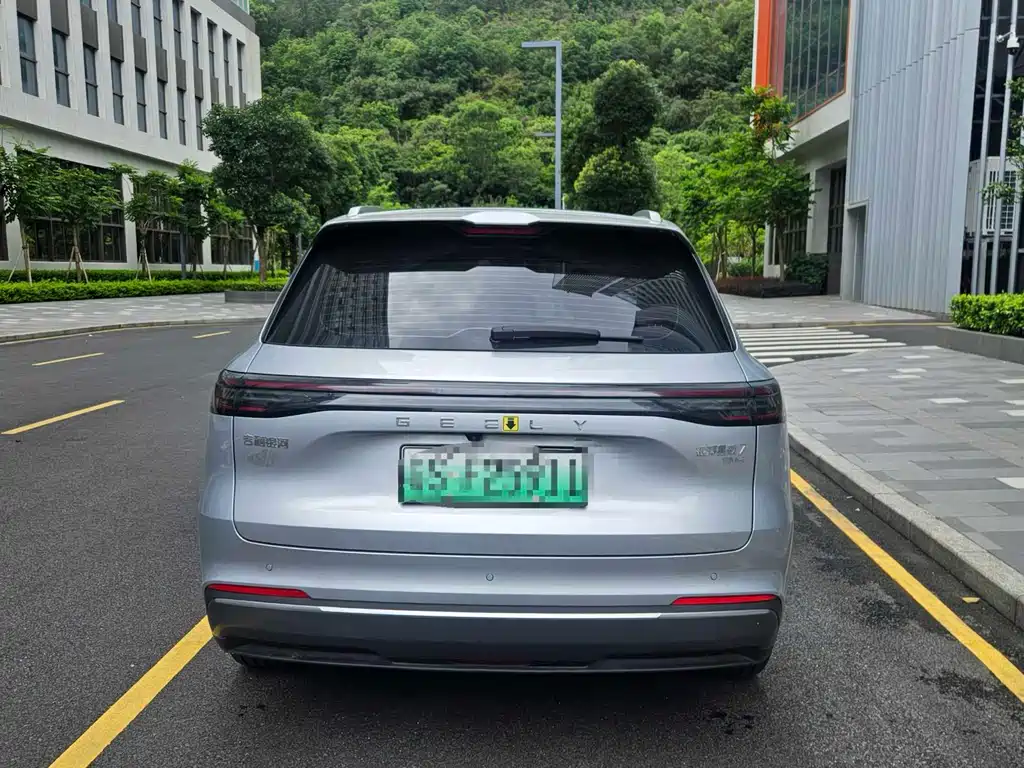 Geely Galaxy Galaxy 7 7 2025 120km +