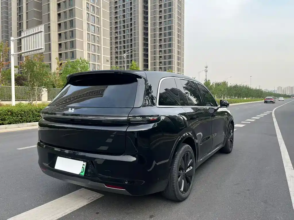 Li Auto L8 2025 Pro