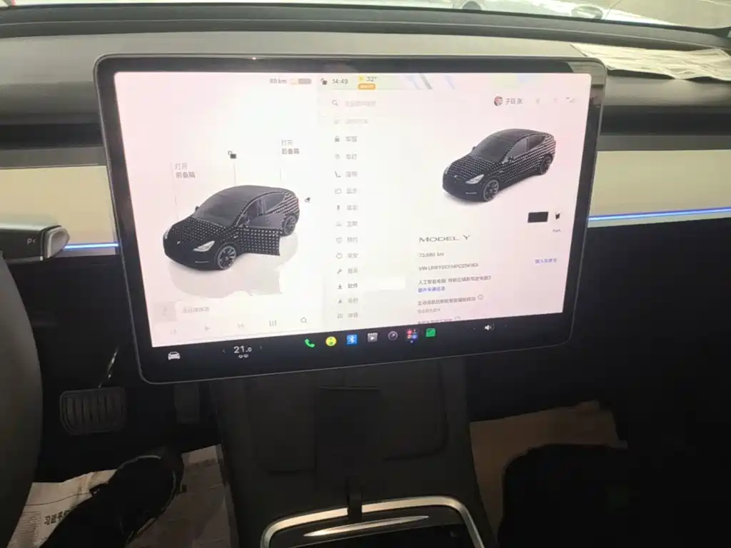 Tesla Model Y — миниатюра 13