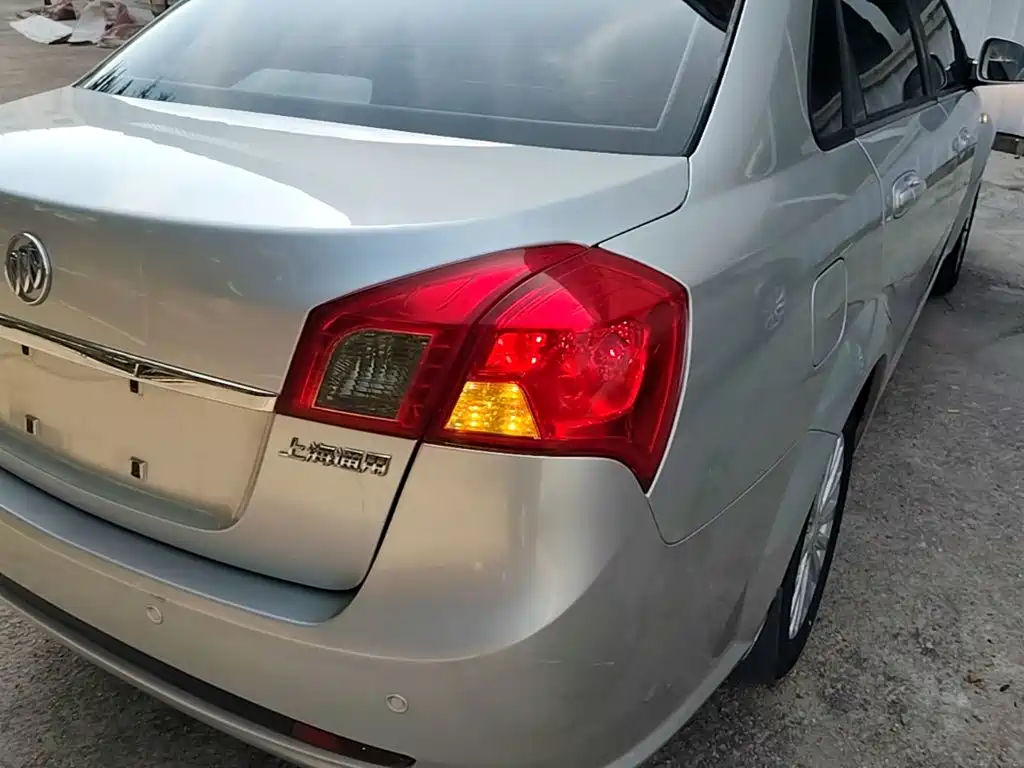 Buick Excelle — миниатюра 8