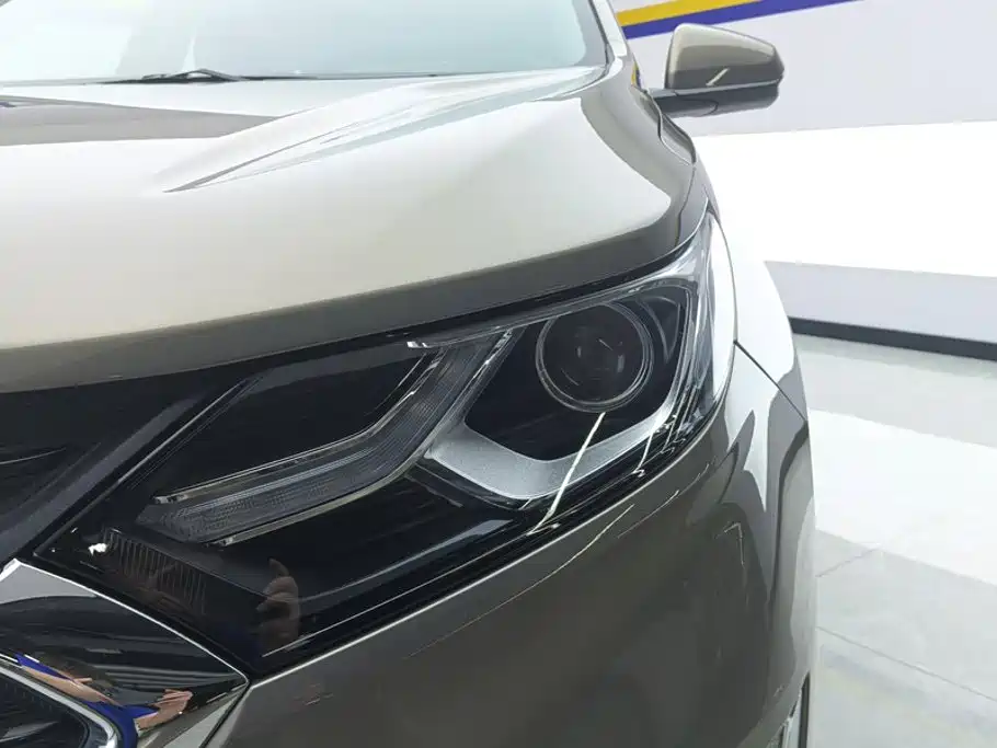 Chevrolet Equinox — миниатюра 5