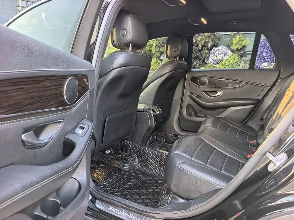 Mercedes-Benz GLC — миниатюра 11