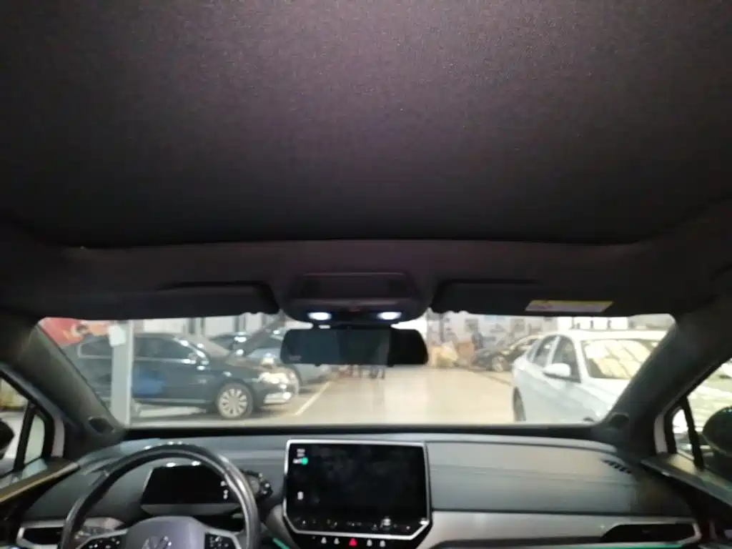 Volkswagen ID.4 Crozz — миниатюра 23