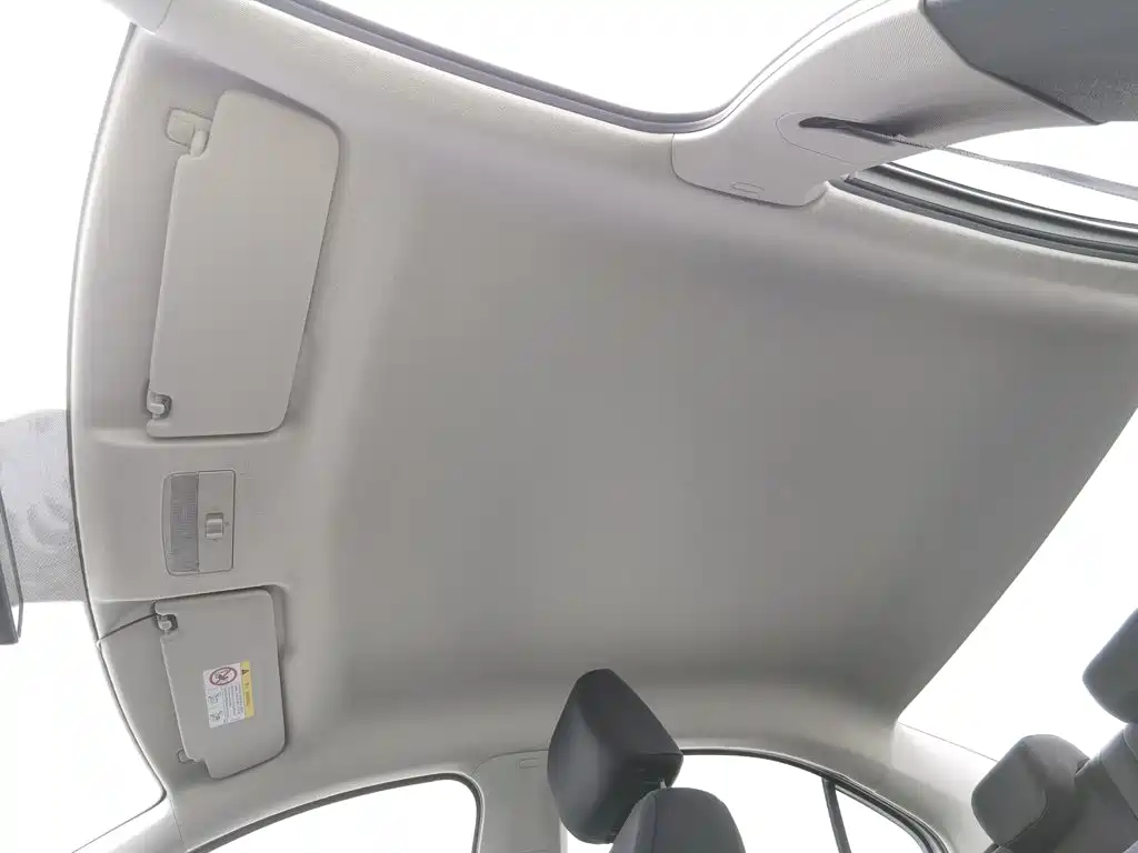Skoda Rapid — миниатюра 14