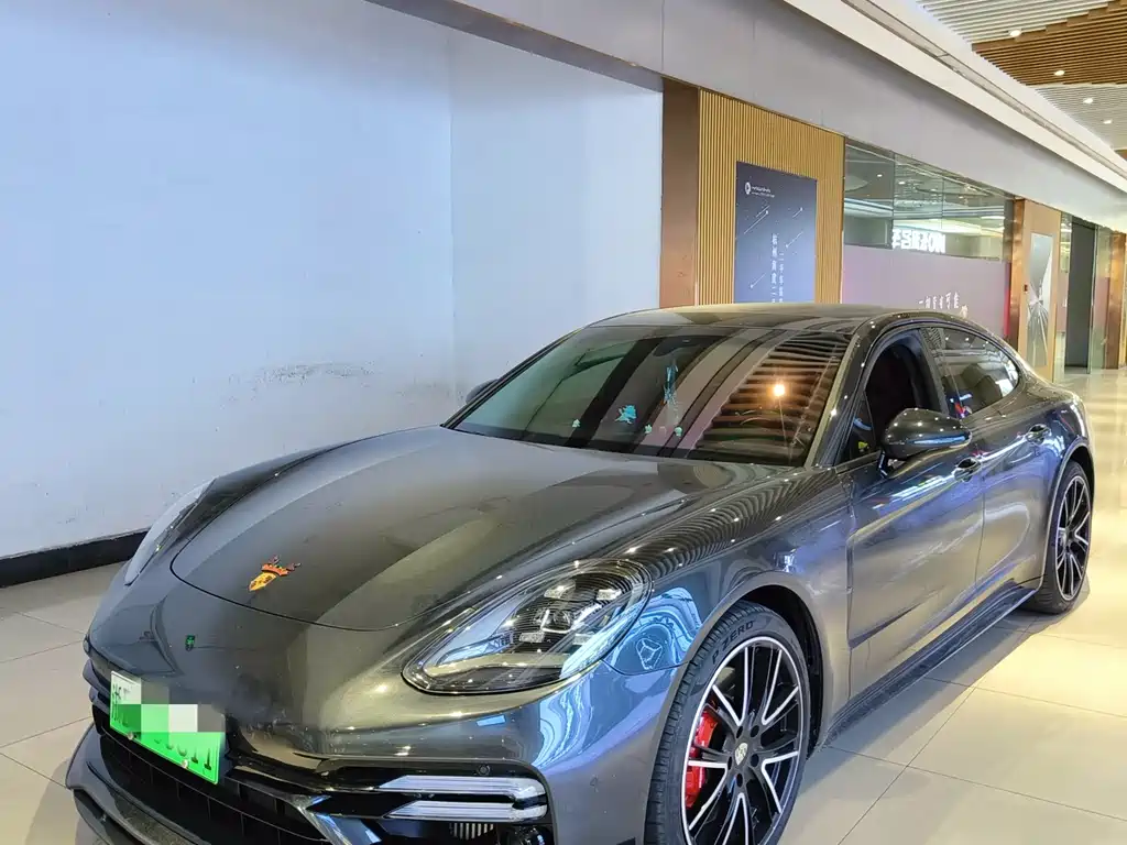 Porsche Panamera Hybrid 2019