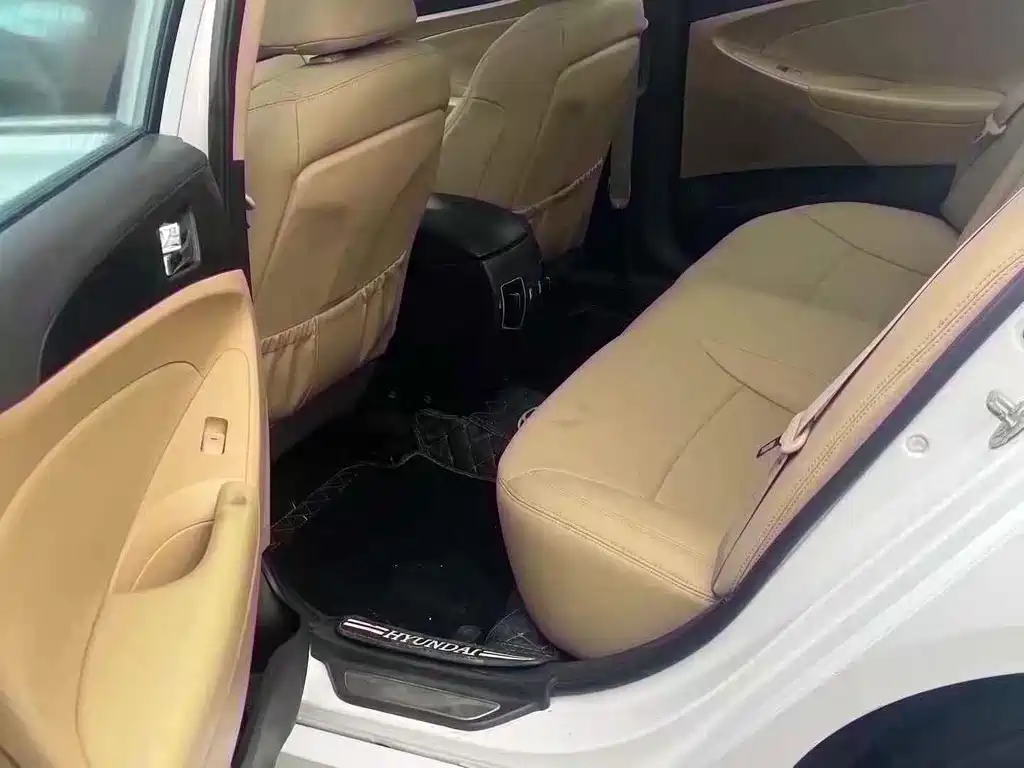 Hyundai Sonata — миниатюра 6