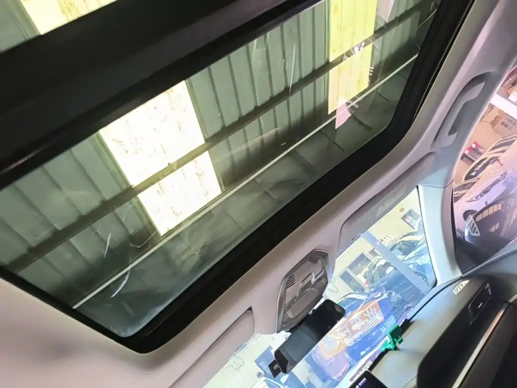 Peugeot 5008 — миниатюра 18