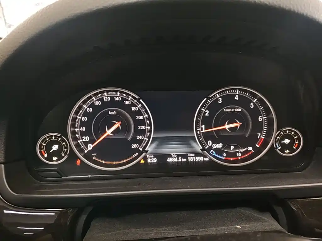 BMW 5 Series — миниатюра 16