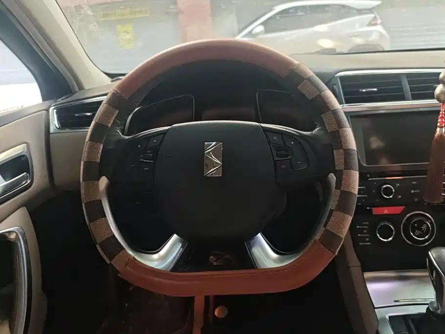 DS DS 6 — миниатюра 15