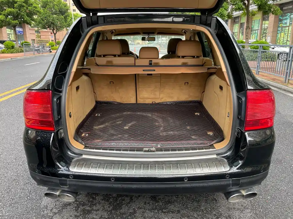 Porsche Cayenne — миниатюра 19
