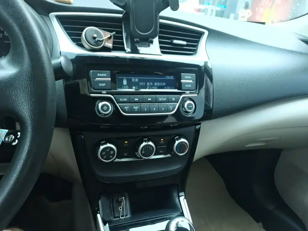 Nissan Sylphy — миниатюра 13