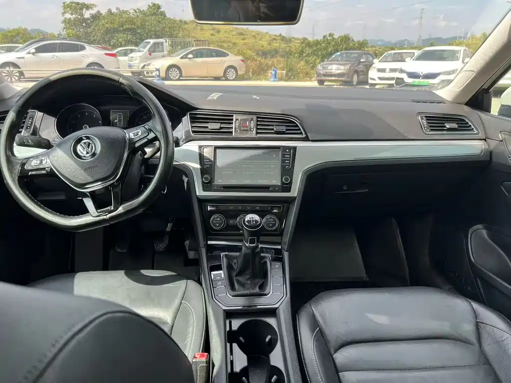 Volkswagen Lamando — миниатюра 4