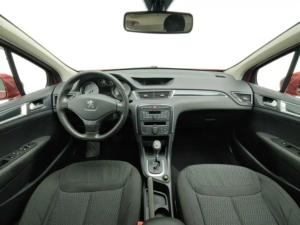 Peugeot 308 — миниатюра 5