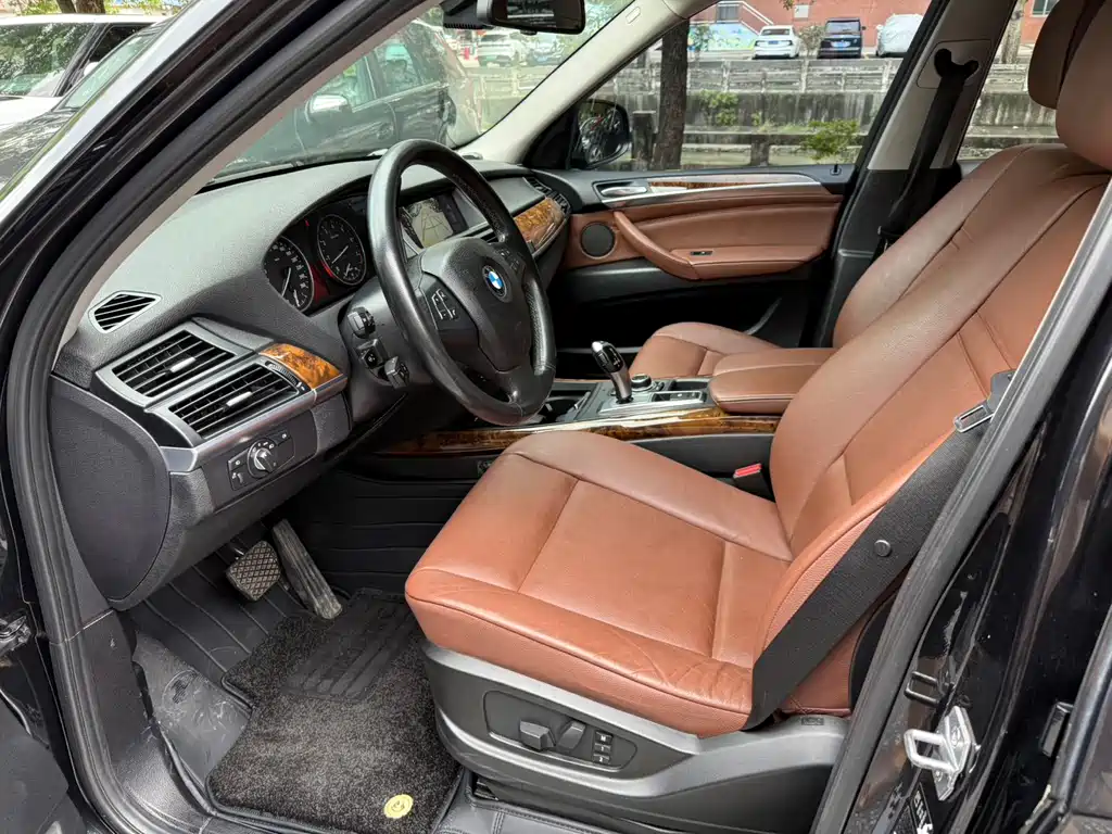 BMW X5 (Import) — миниатюра 7