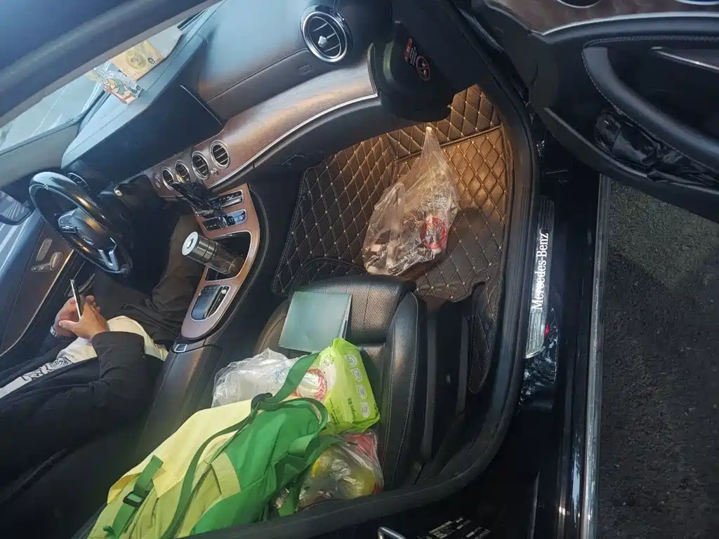 Mercedes-Benz E-Class — миниатюра 19