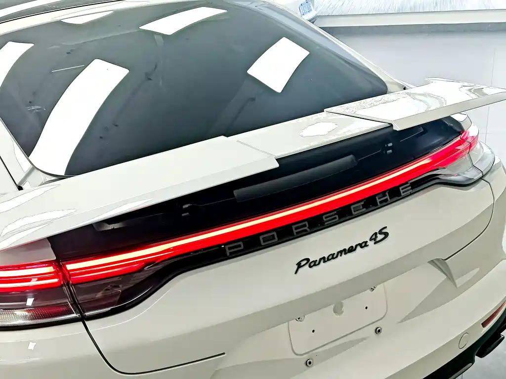 Porsche Panamera — миниатюра 19