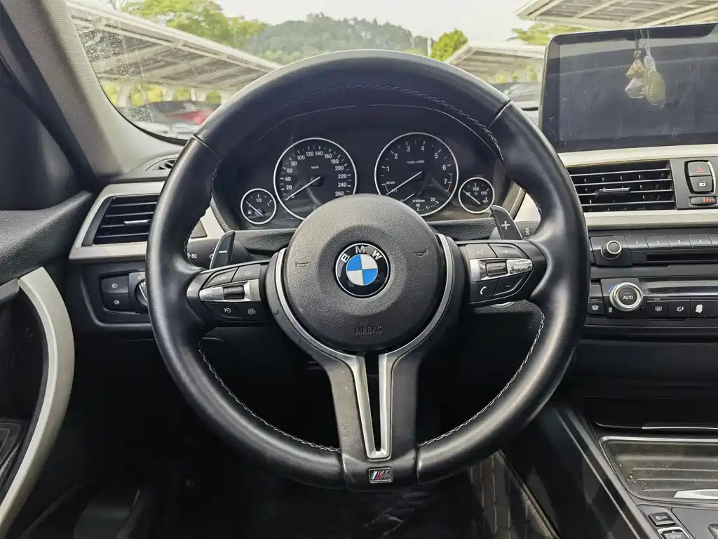 BMW 3 Series — миниатюра 21