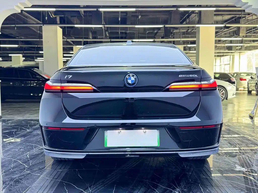 BMW i7 — миниатюра 22