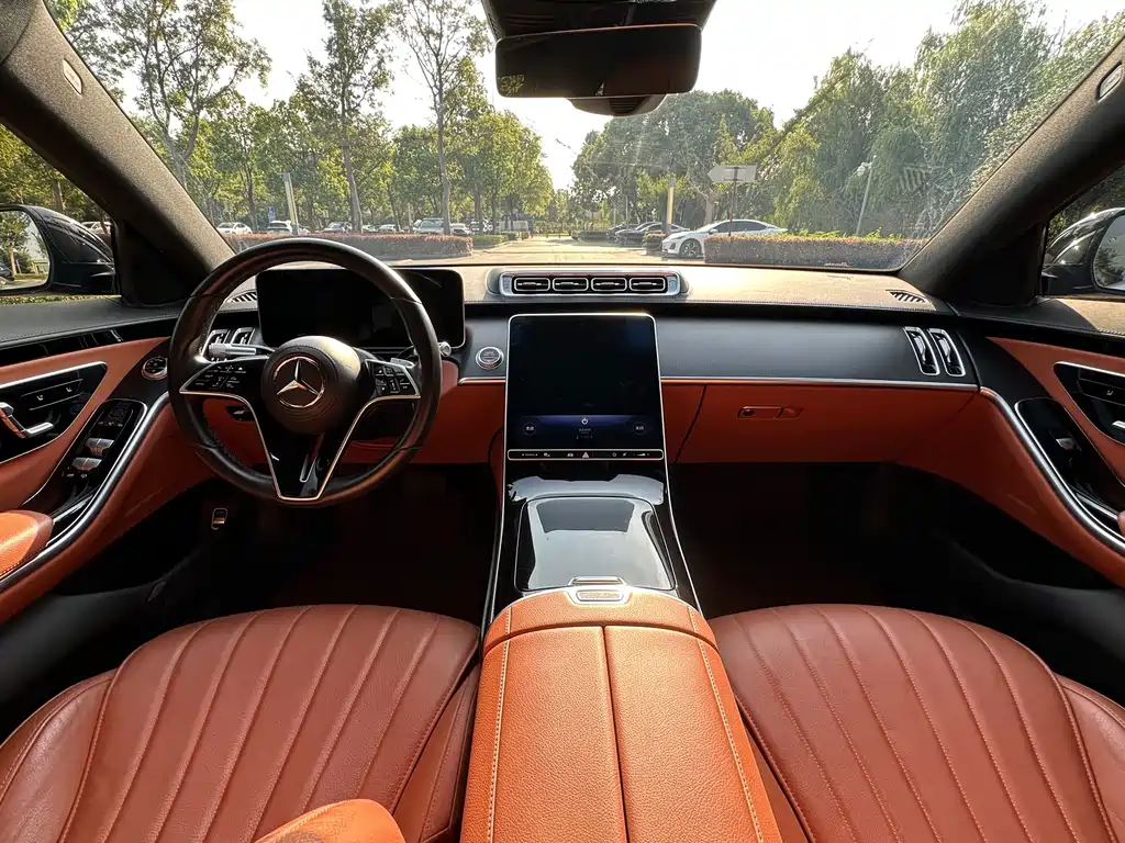 Mercedes-Benz S-Class — миниатюра 13