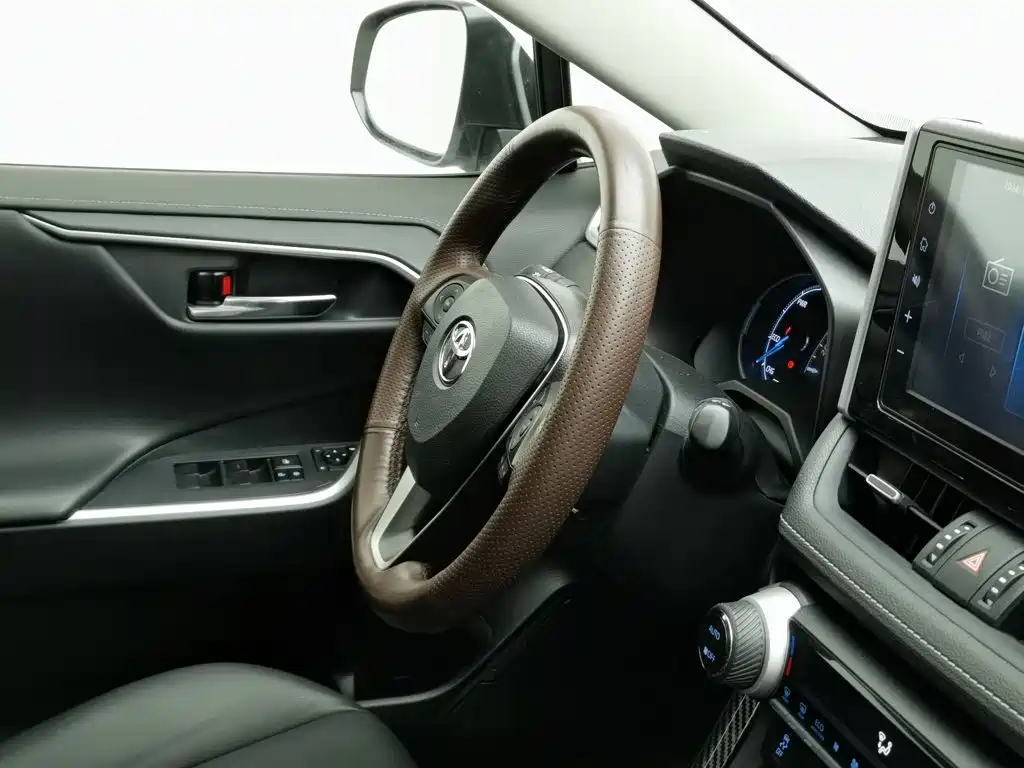 Toyota RAV4 — миниатюра 22