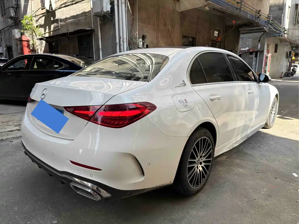 Mercedes-Benz C-Class — миниатюра 2