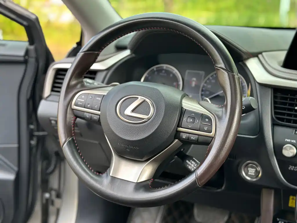 Lexus RX — миниатюра 7
