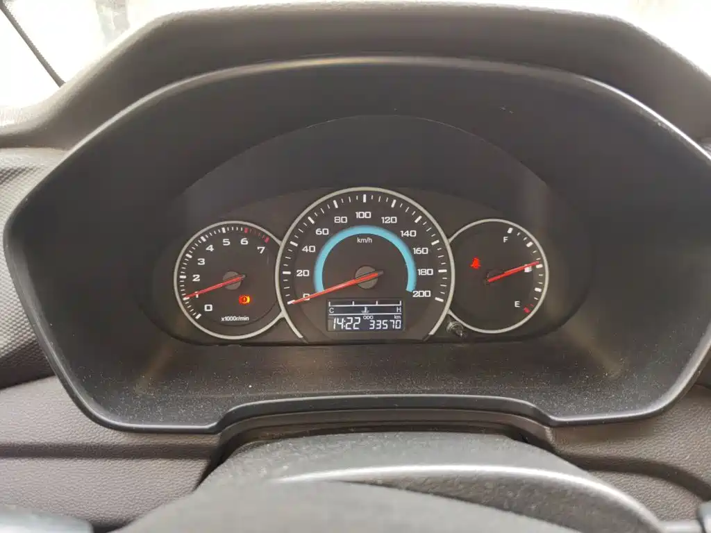 Wuling Hongguang V — миниатюра 12