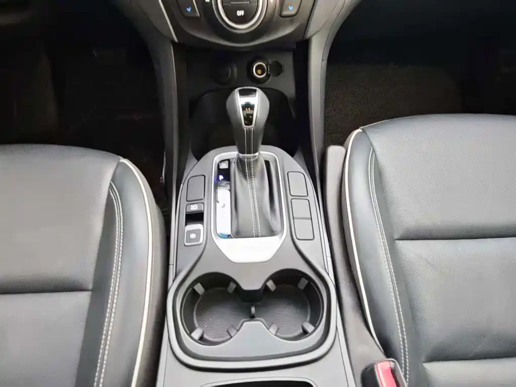 Hyundai Santa Fe — миниатюра 26