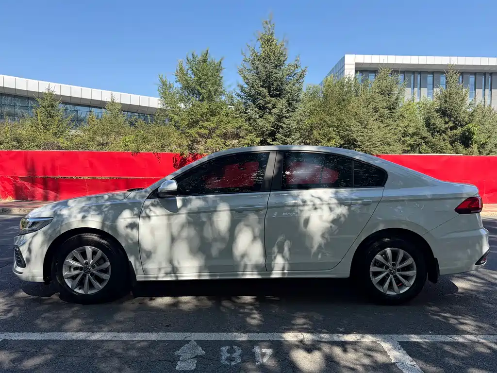Volkswagen Bora — миниатюра 8