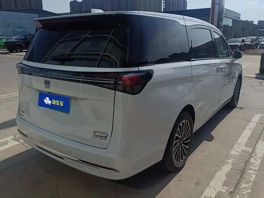 Buick GL8 2025 Smart