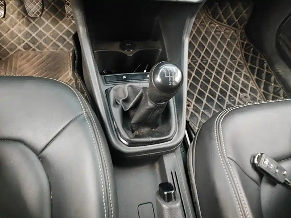 Volkswagen Santana — миниатюра 14