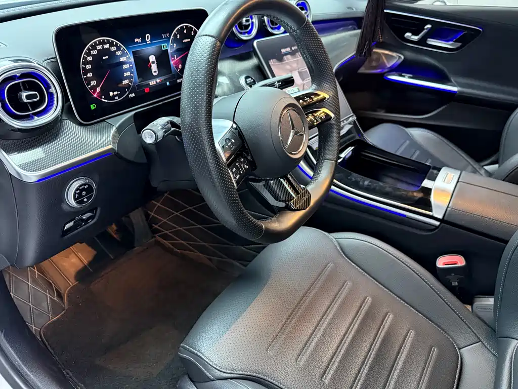 Mercedes-Benz C-Class — миниатюра 5