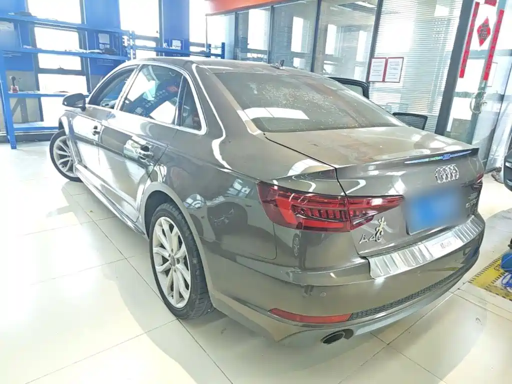 Audi A4L — миниатюра 5