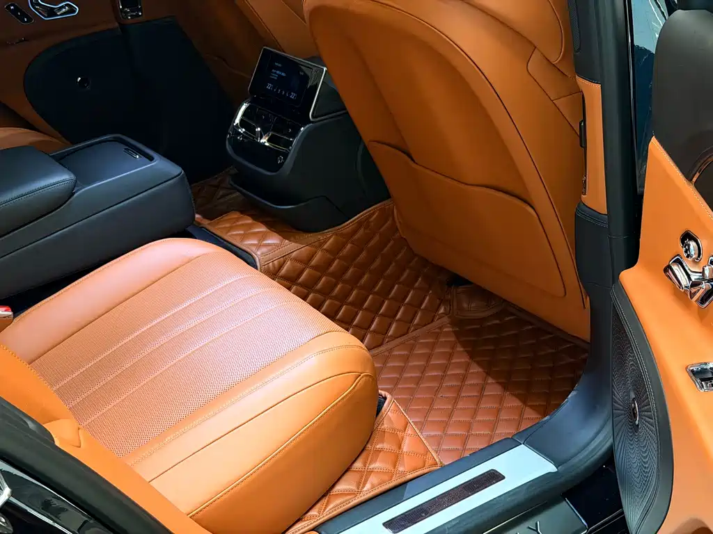 Bentley Flying Spur — миниатюра 20