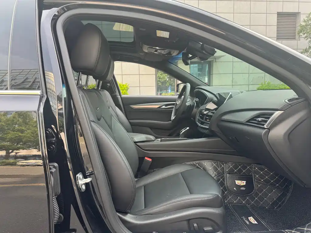 Cadillac CT5 2023 28T Luxury （ Standard ）