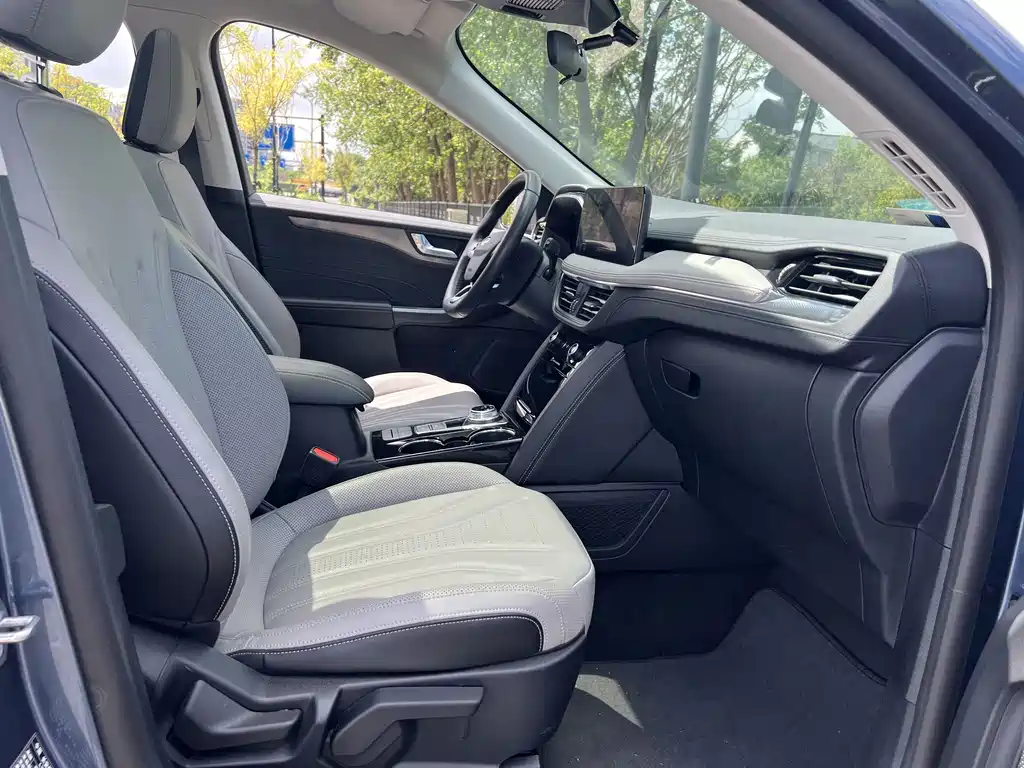 Ford Escape — миниатюра 13