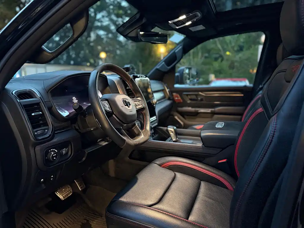 Ram Trucks 2023 6.2T
