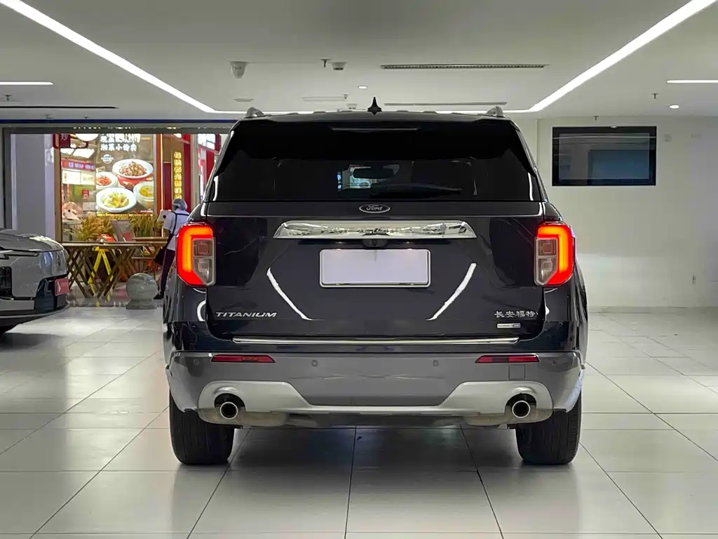 Ford Explorer — миниатюра 6