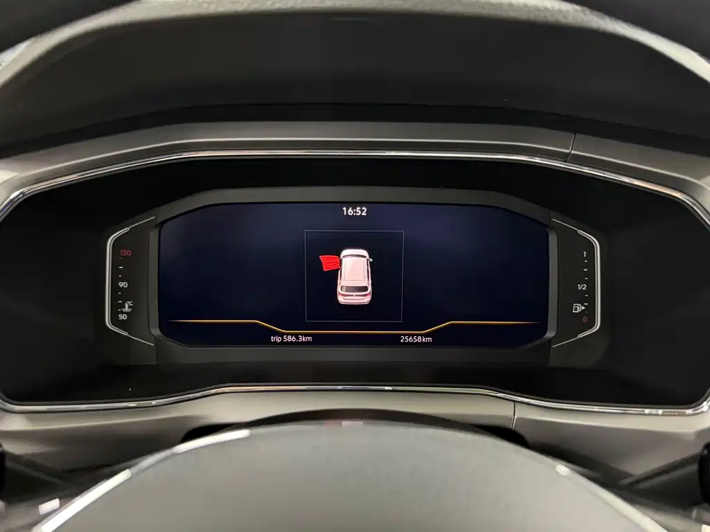 Volkswagen T-Cross - фото 8