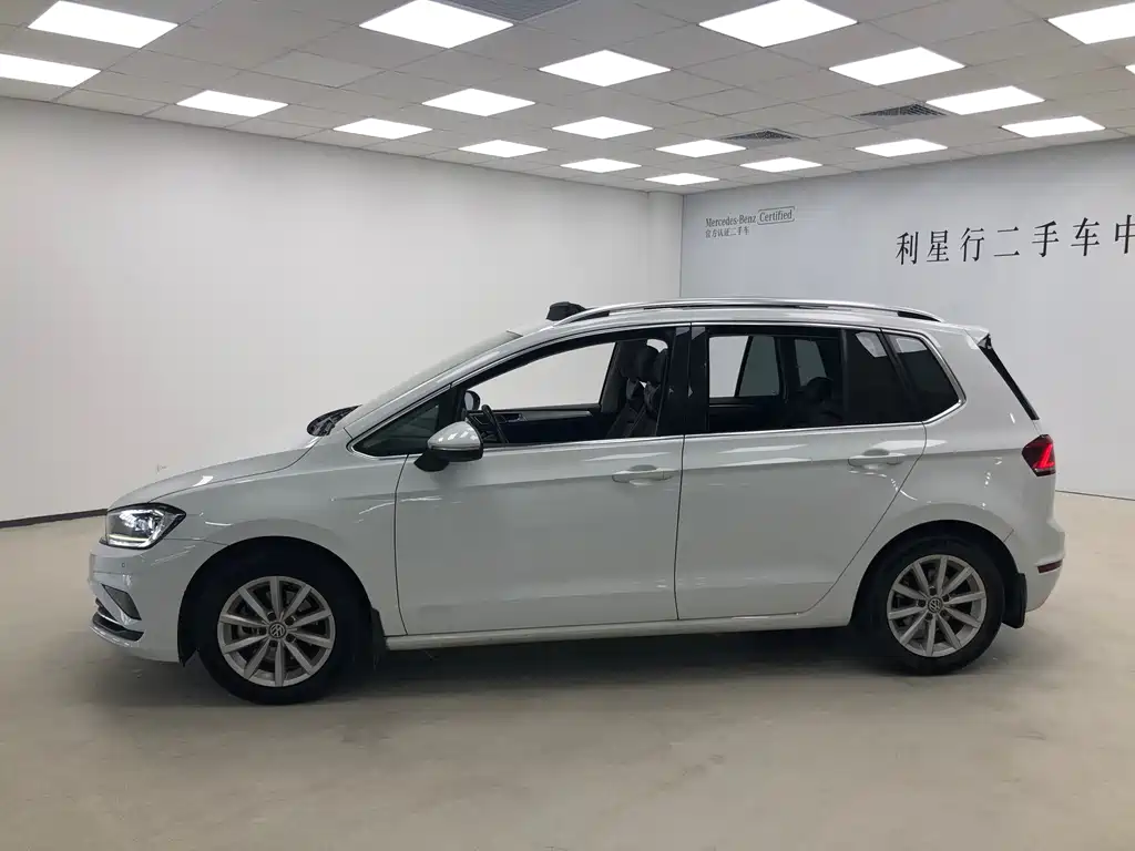 Volkswagen Golf Sportsvan — миниатюра 2