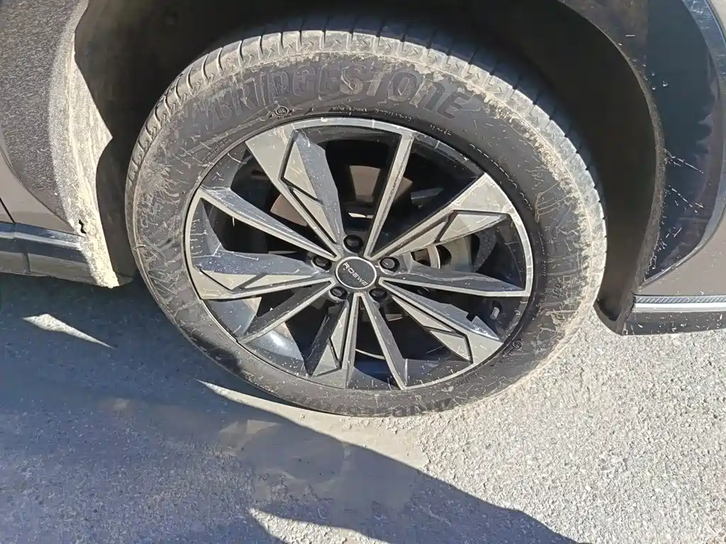 Roewe RX5 — миниатюра 24