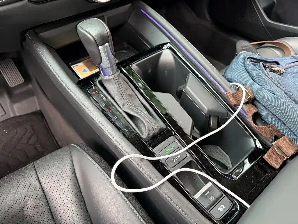 Honda Accord — миниатюра 9