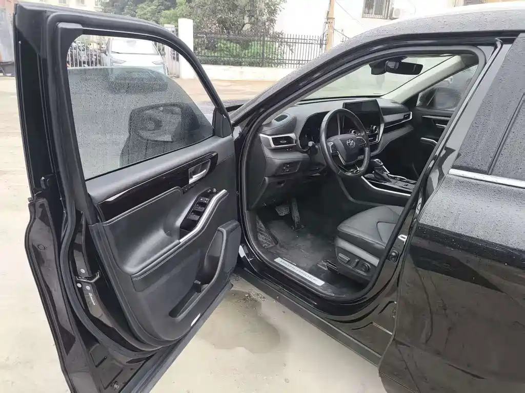 Toyota Highlander — миниатюра 7
