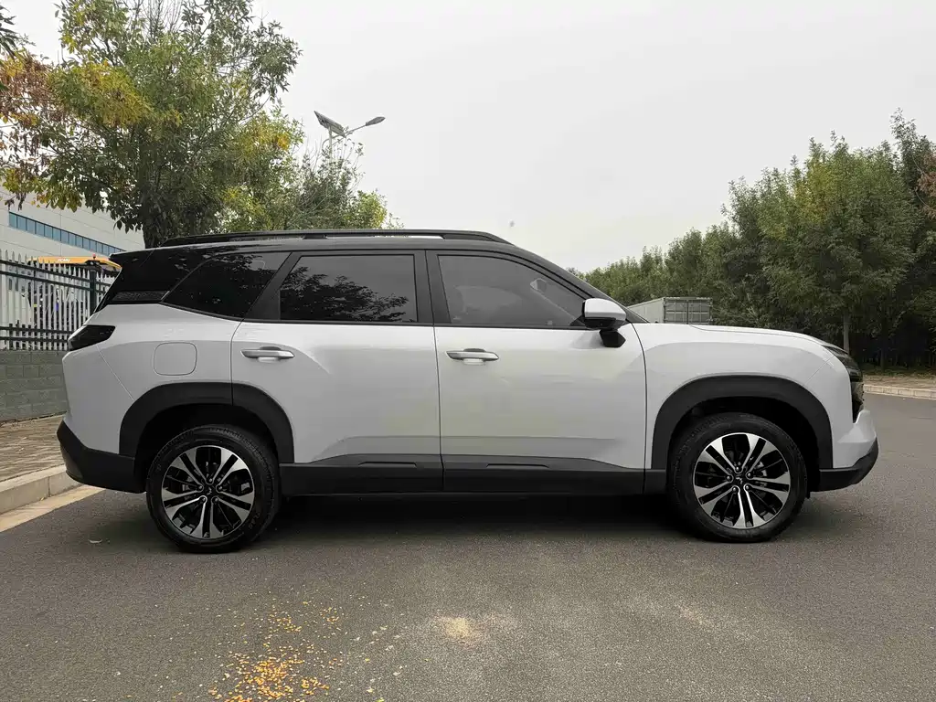 Wuling Xingguang 560 New Energy — миниатюра 3