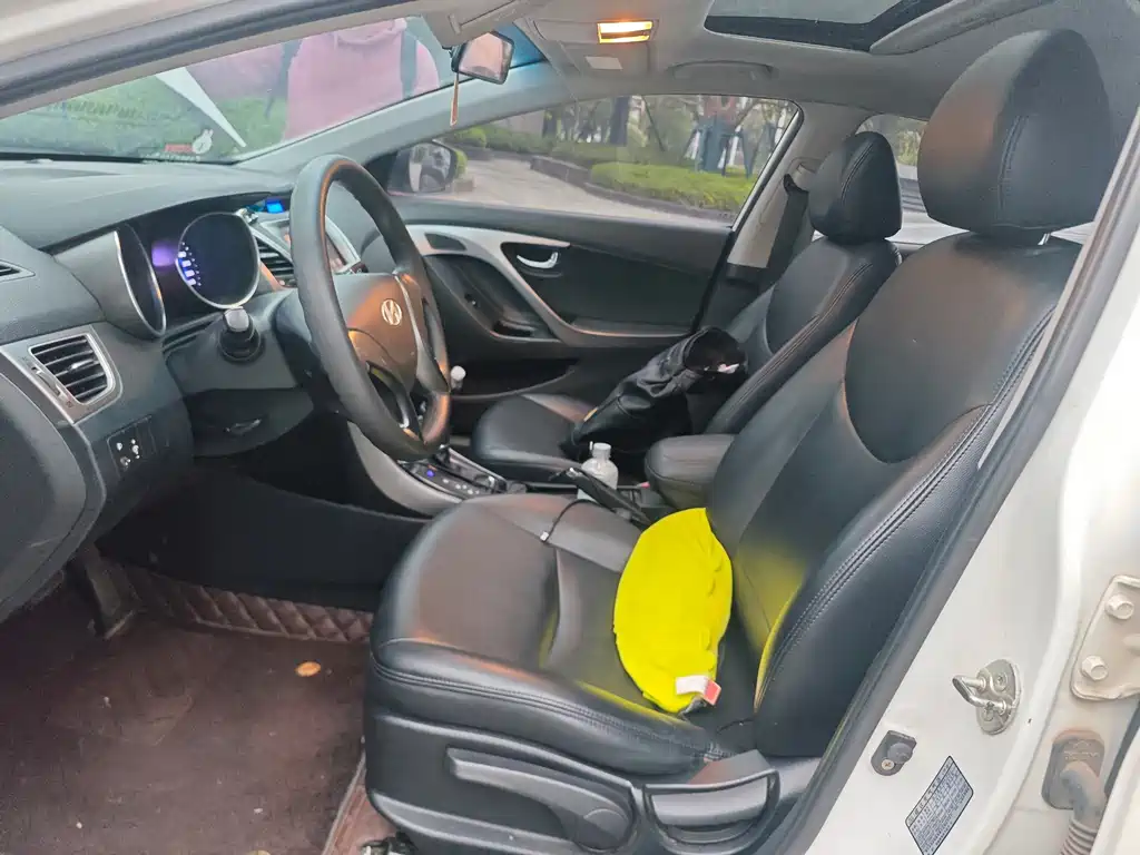 Hyundai Elantra Langdong — миниатюра 3